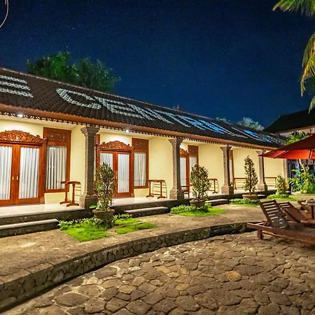 The Central Lovina Hotel & Restaurant
