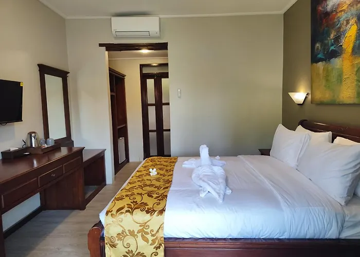 Hotel The & Restaurant